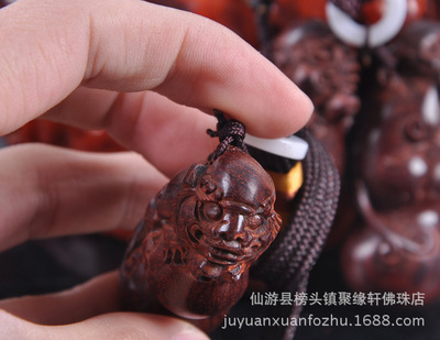 匠心雕琢，紫檀风韵——精品印度小叶紫檀木葫芦貔貅手把件赏析